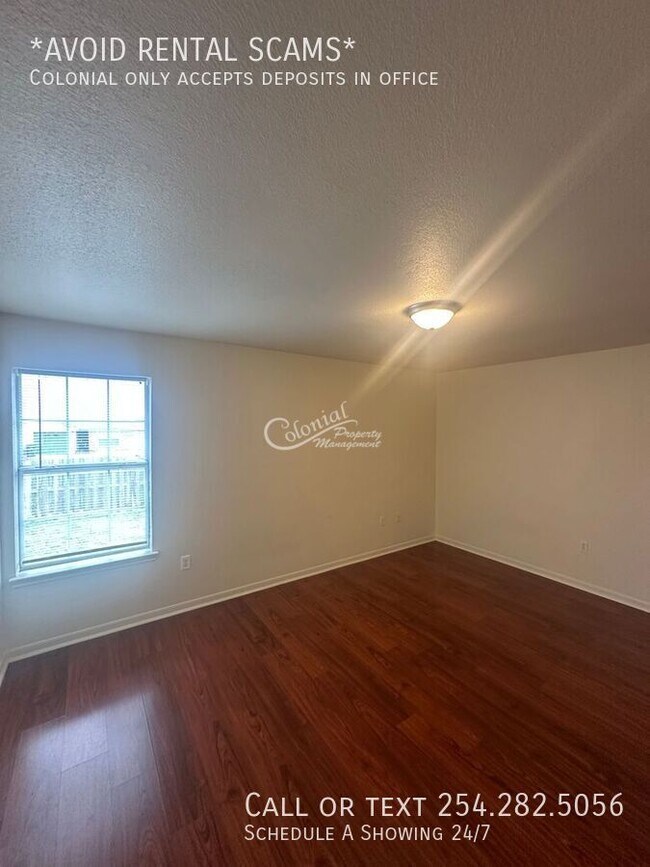 Photo - 3204 Baldwin Loop Unit B
