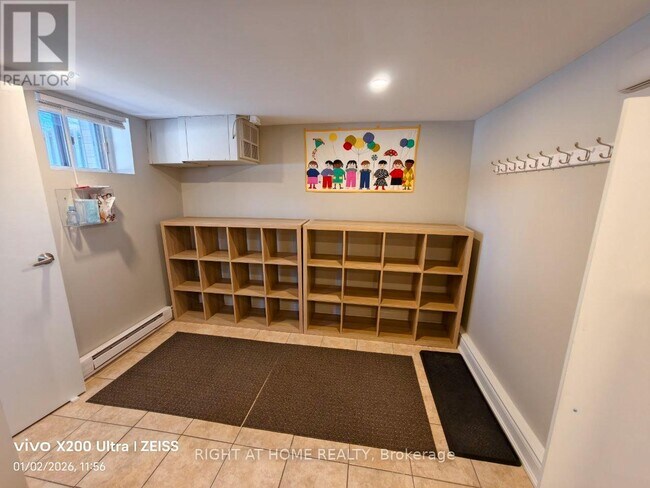 Photo - 1785 Victoria Park Ave