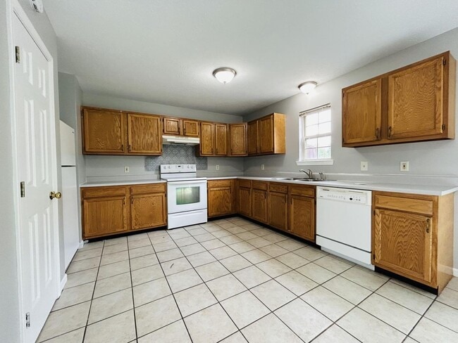 Photo - 13-15 Shenandoah Dr. Unit 13 Shenandoah Dr.