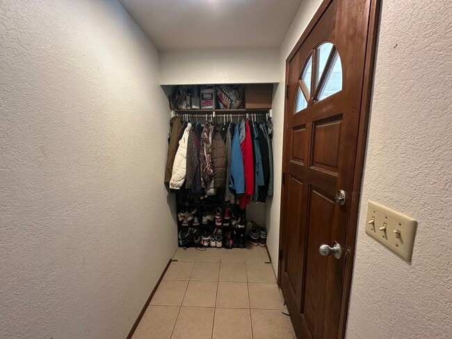 Photo - 4 Bed, 2 Bath Home - Easy Access to I-5 and WWU
