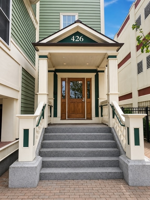Building Photo - 426 Main St Unit 106