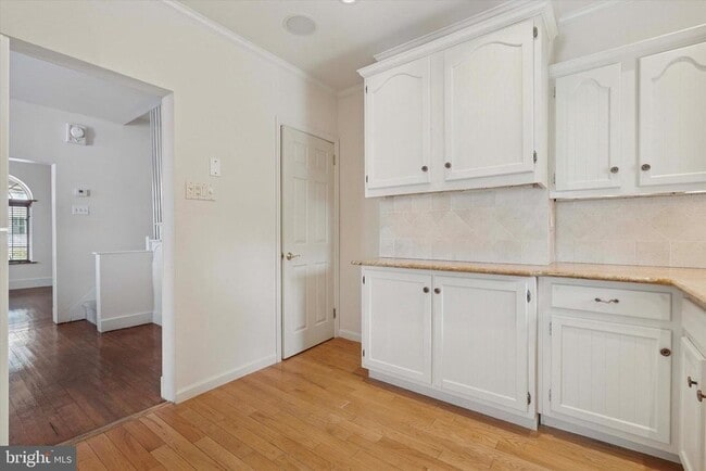 Photo - 122 Conway Ave
