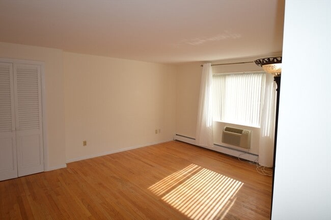 Photo - 54 Bryon Rd Condo Unit 4