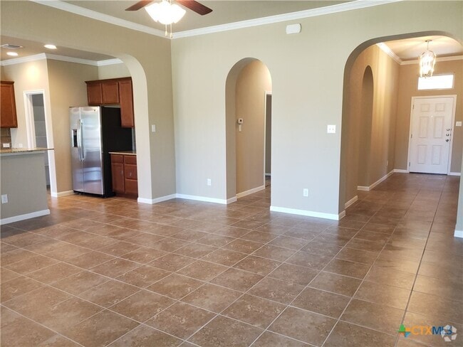 Building Photo - 5906 Blackstone Dr Rental