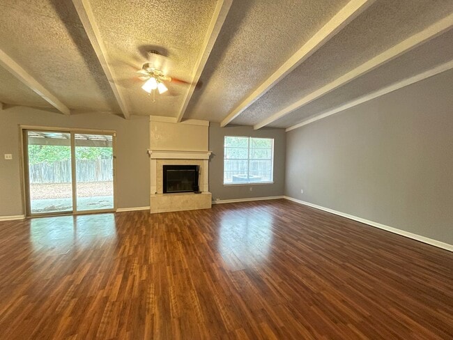 Photo - 1404 E Vardeman Ave