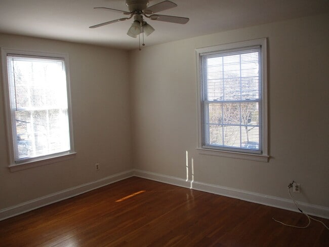 Photo - 0573 - Stergiou Unidad 03