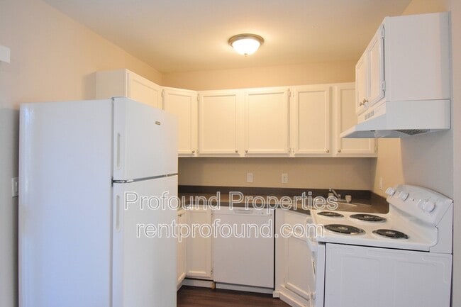 Photo - 738 NE 94th Ave