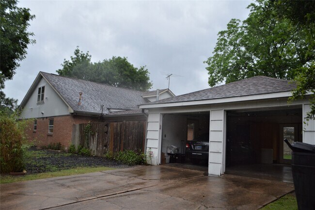 Photo - 5402 Queensloch Dr