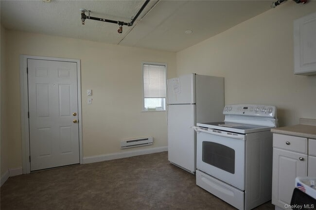 Photo - 488 Nassau Rd Unit 4