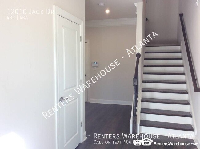 Photo - Luxury Townhome in Roswell