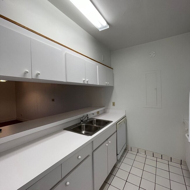 Photo - Beautiful 1-Bedroom Condo in the Beautiful...