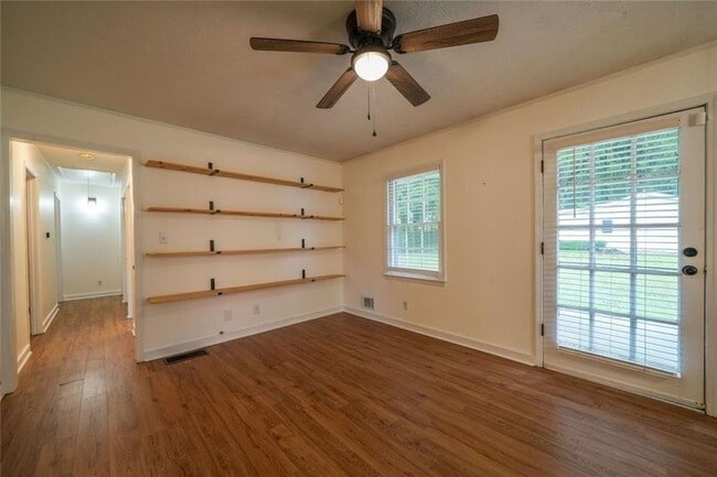 2168 Cannon Hill Rd SW