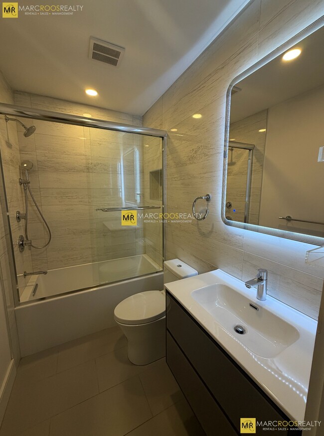 Photo - 535 Newbury St Unit 2