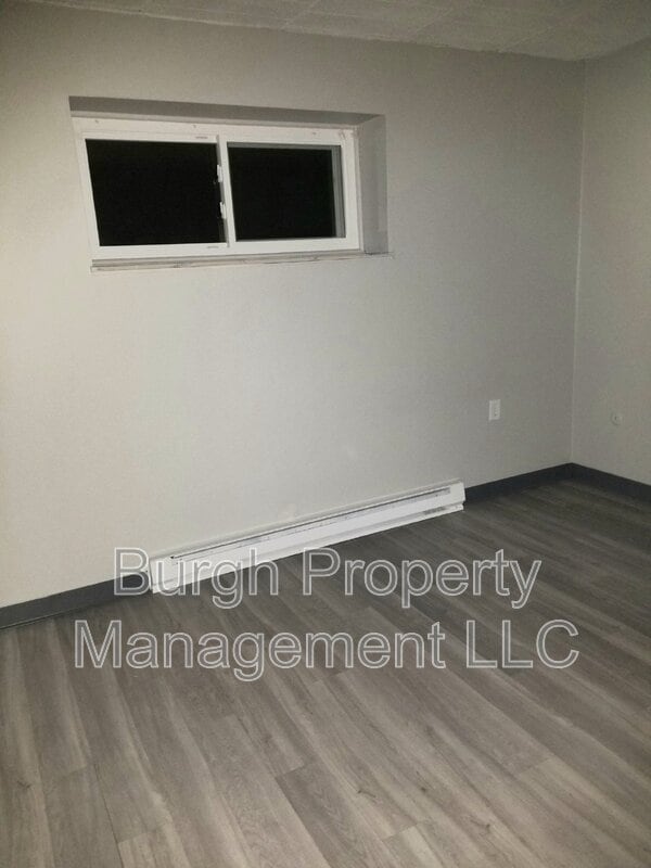 Photo - 634 Southcrest Dr Unit 9