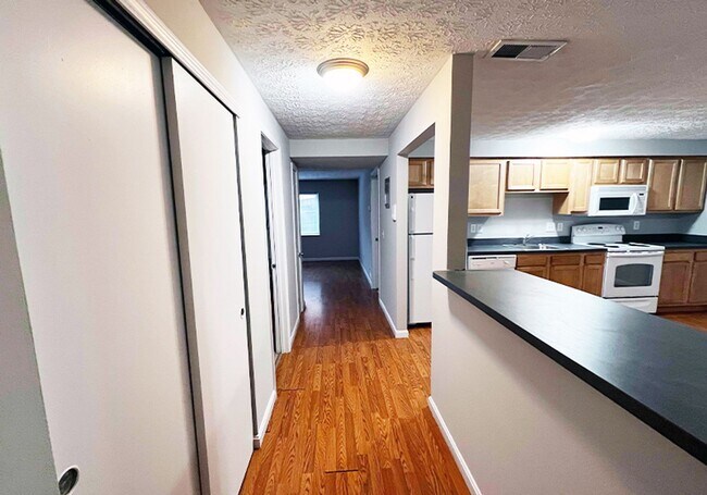 Photo - 525 Lowell Ave Unit 525-04