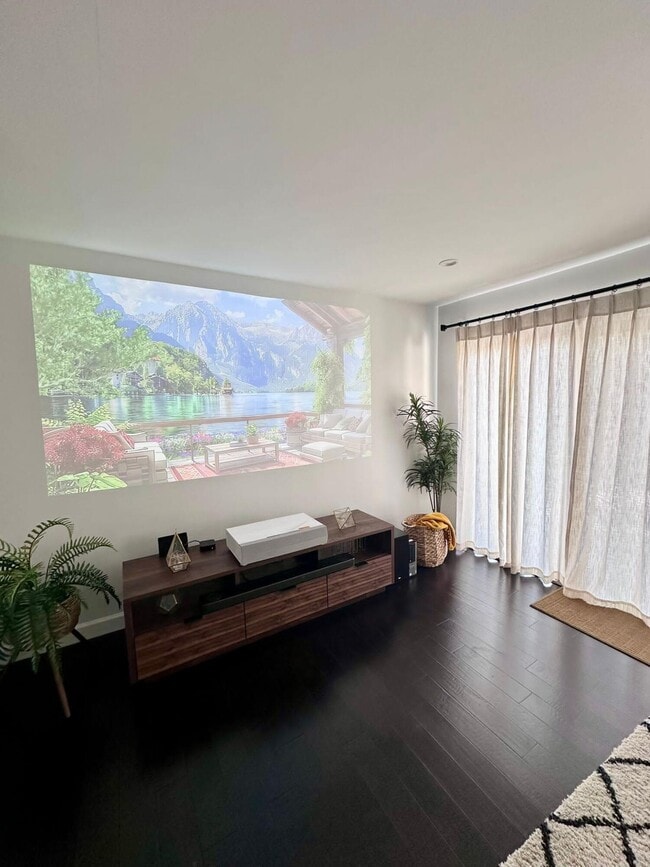 Photo - 132 Weybridge Cir