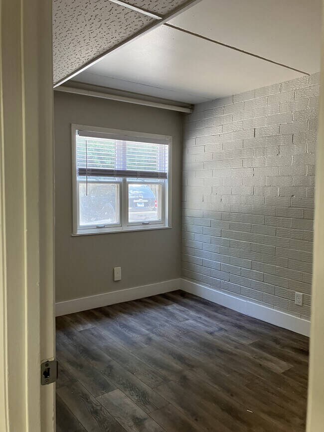 603 N State St Unit 3A
