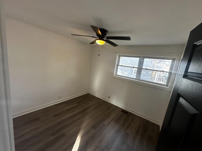 Photo - 749 Mt Hope St Apartamento