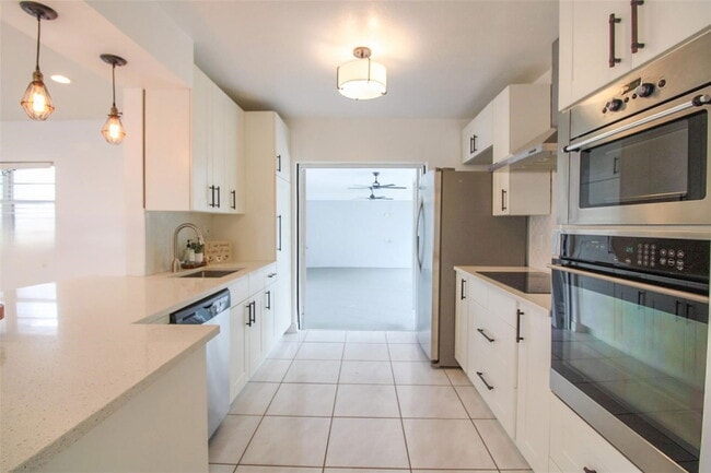 Photo - 9680 SW 77th St