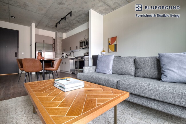 Photo - 411 W Chicago Ave Unit FL4-ID1034