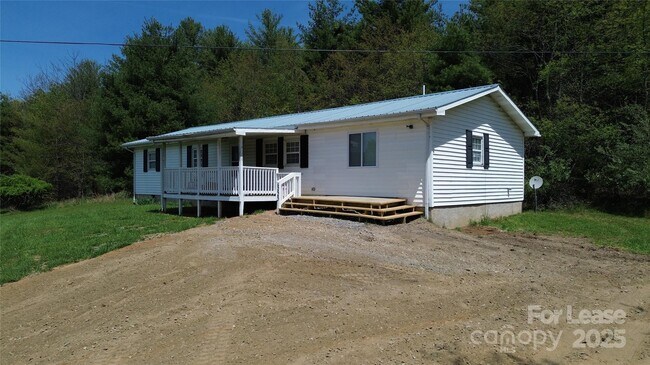 Photo - 355 Round Knob Church Rd