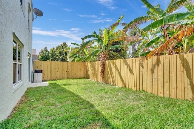 Photo - 3329 Apache Ln