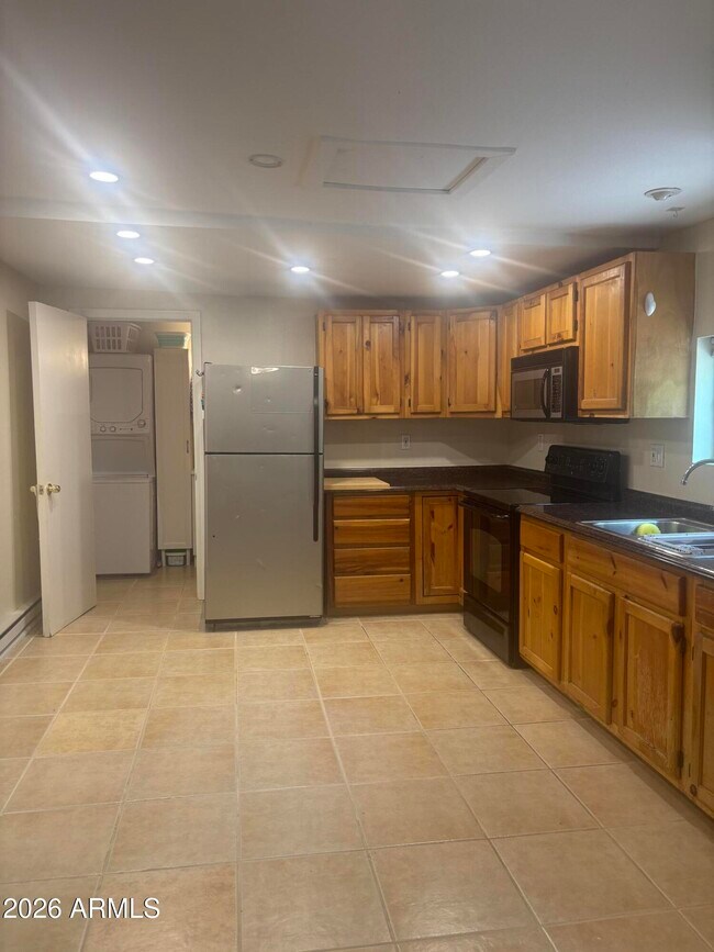 Photo - 323 S Elden St Unit 1/4