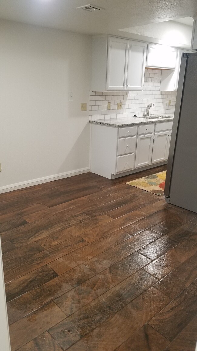 Photo - 600 NW 4th St Unidad #112