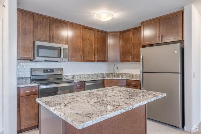1BR, 1BA + Den - 1031SF - Kitchen