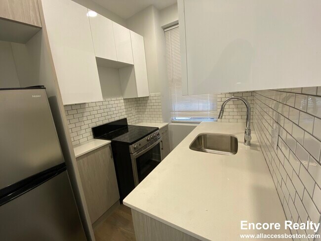 Photo - 110 Park St Unit 6