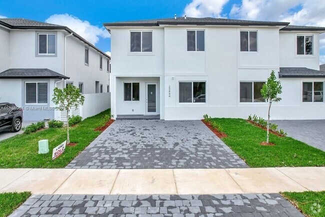 Building Photo - 22484 SW 124th Ct Rental