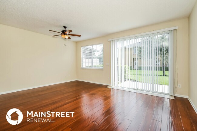 Photo - 3735 Creswick Cir