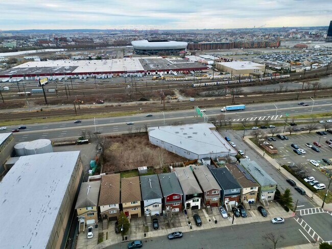 Photo - 711 Bergen St Unit 2