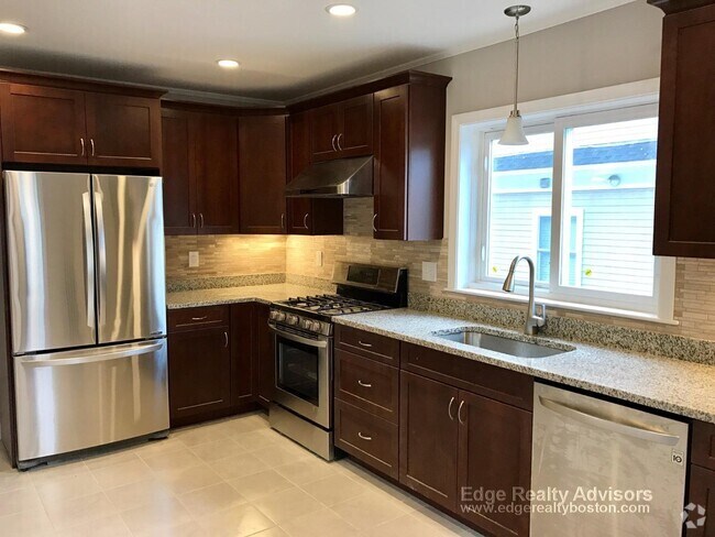 Building Photo - 129 Brooks St Unit 1 Rental
