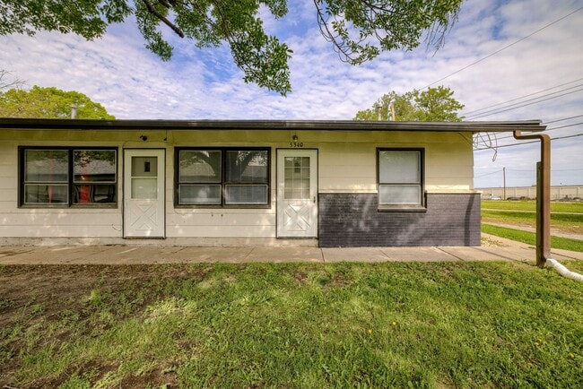 Photo - 5336/5338/5340 Ervin St Triplex Unit 5338