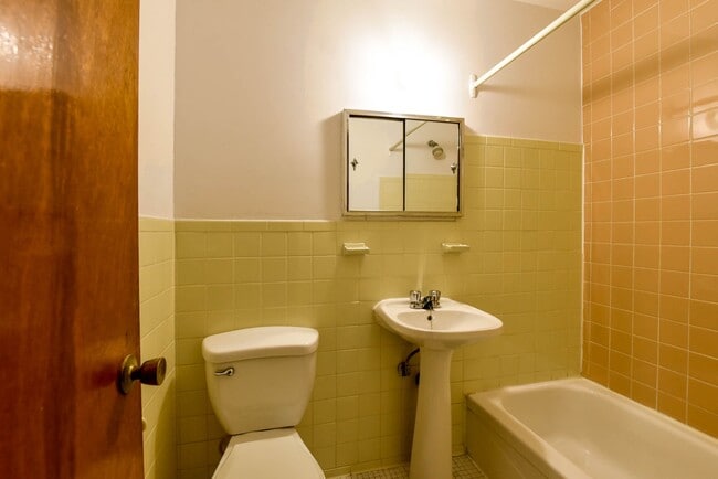 Photo - 3495 Av. Van Horne Unit 403