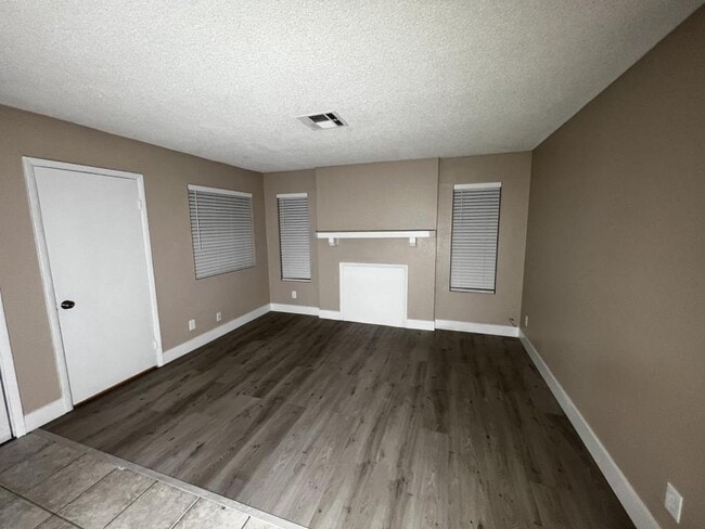 Building Photo - 4221 Middlesex Ave