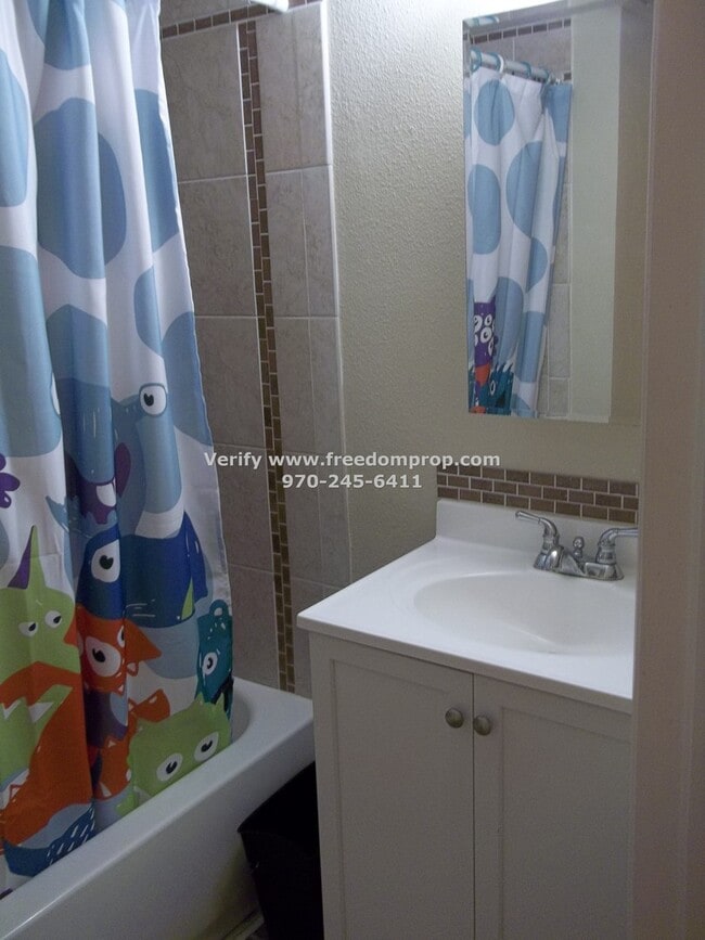 Photo - Larger home with convenient location - Col...