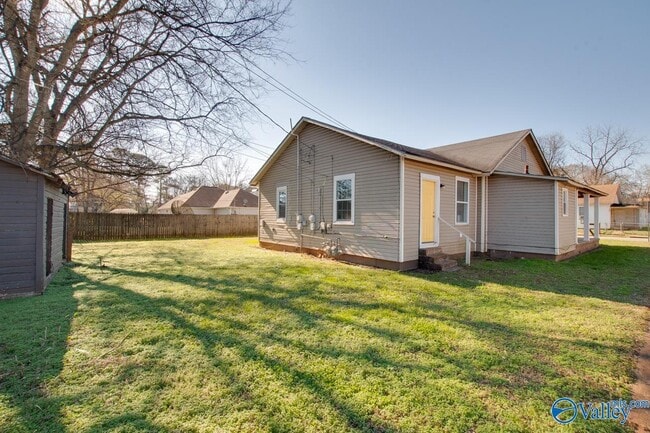 Photo - 3701 Fairview St SW