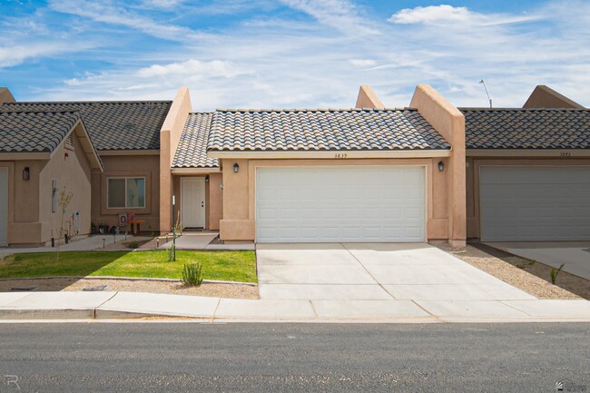 Photo - 3839 S Desert Sky Dr Condo