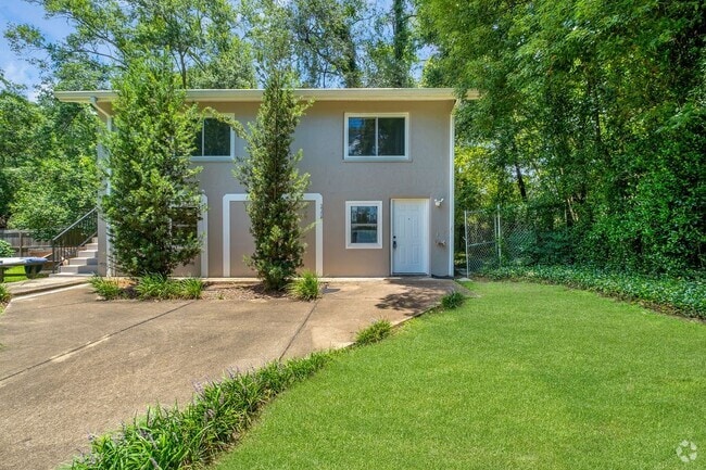 Building Photo - 2208 Escambia Dr Rental