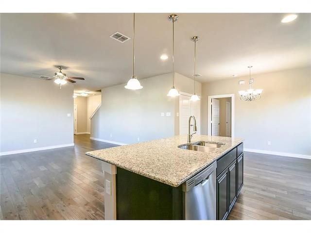 Photo - 2305 Paxton Way