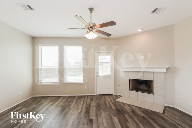 Photo - 439 Sky Ridge Dr