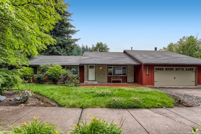 Photo - 9424 SW Siletz Dr