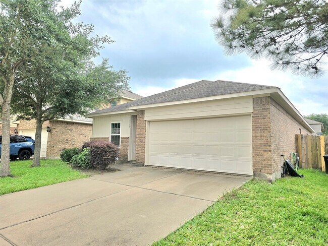 Photo - 18319 Tuscana Shores Dr