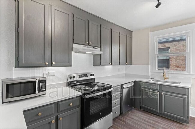 Photo - 1152 N Emerson St Unidad #2