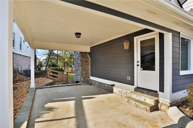 Photo - 86 Woodstock Rd