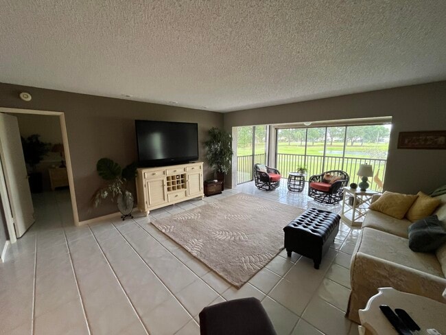 Photo - 12870 Briarlake Dr Unit 205
