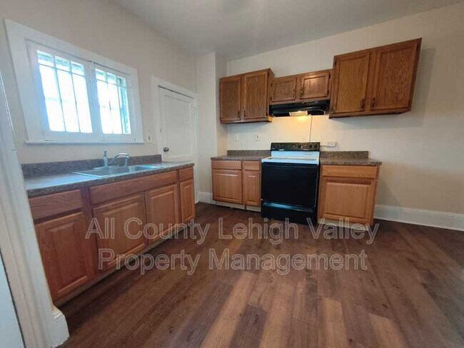 Photo - 1507 Washington St