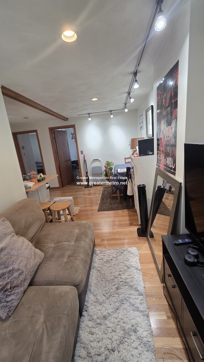 Photo - 183 Endicott St Unit 3